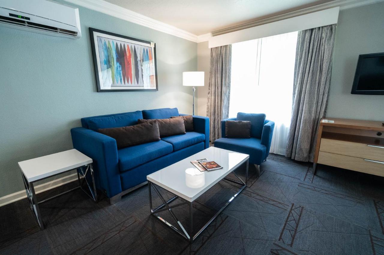 อเล็กซิส พาร์ค ออล สวีท รีสอร์ต Hotel ลาสเวกัส ภายนอก รูปภาพ