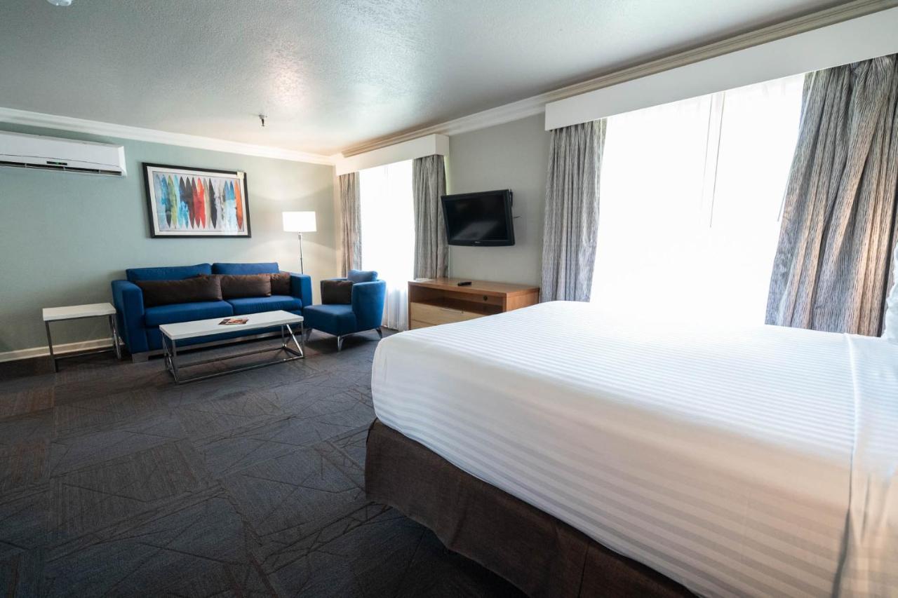 อเล็กซิส พาร์ค ออล สวีท รีสอร์ต Hotel ลาสเวกัส ภายนอก รูปภาพ
