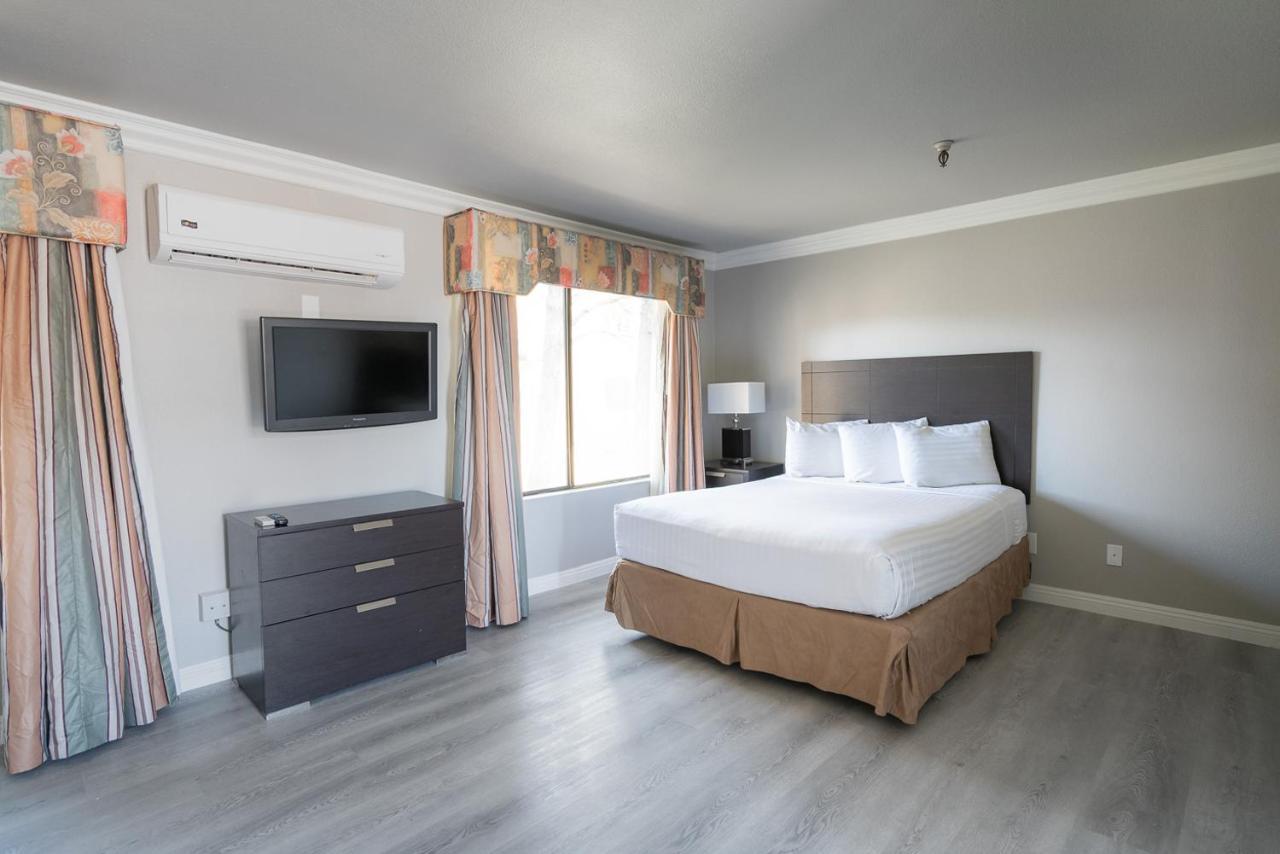 อเล็กซิส พาร์ค ออล สวีท รีสอร์ต Hotel ลาสเวกัส ภายนอก รูปภาพ