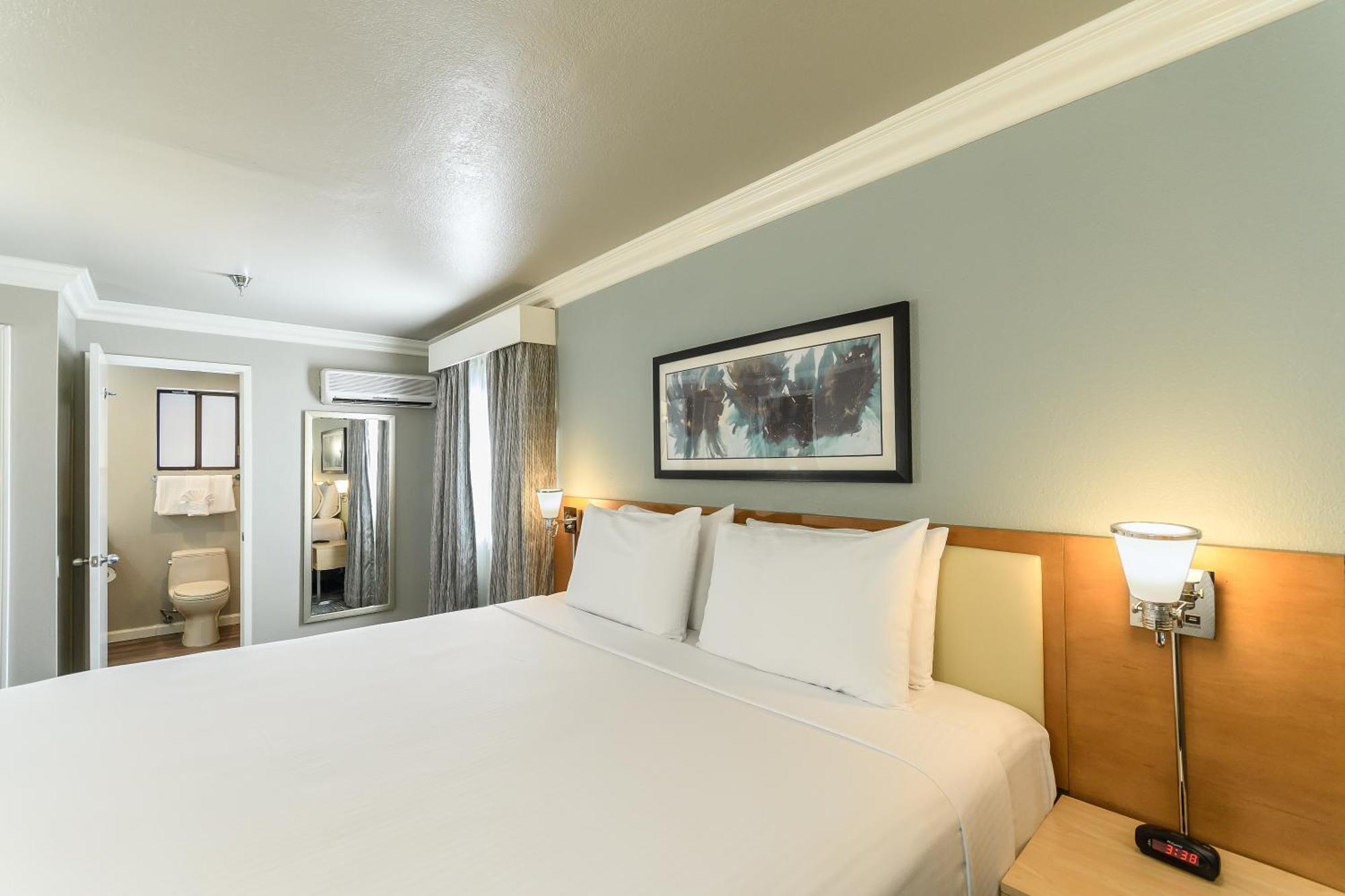 อเล็กซิส พาร์ค ออล สวีท รีสอร์ต Hotel ลาสเวกัส ภายนอก รูปภาพ